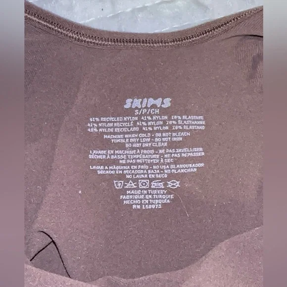 SKIMS Seamless Sculpt Thong Bodysuit - Picture 3 of 3